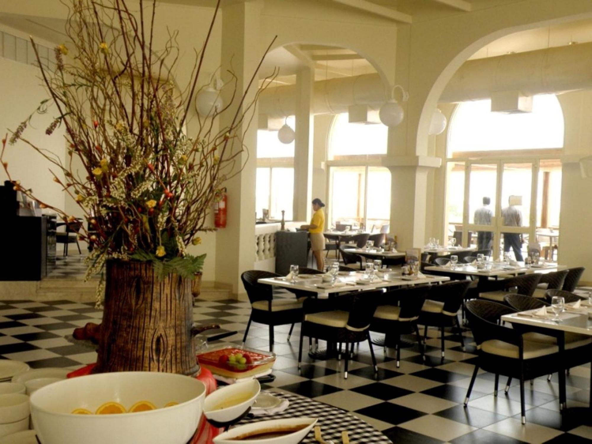 Albander Hotel & Resort Sitra Buitenkant foto
